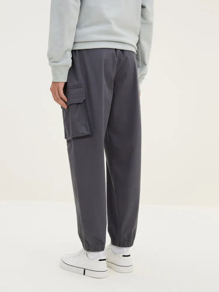 mens_cottonpolyester_stre_1-5.webp SEMIR Men's Cotton-Polyester Stretch Twill Loose Cargo Pants