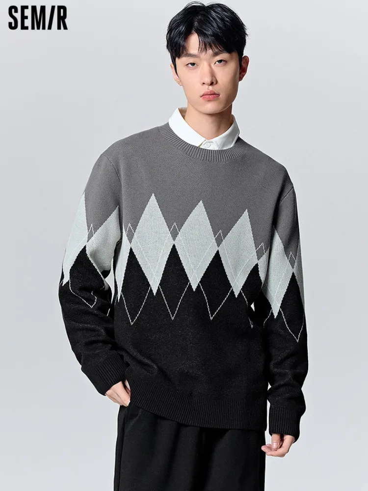 mens_green_crew_neck_swea_10.webp SEMIR Men's green crew neck sweater