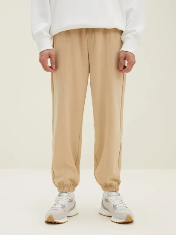 SEMIR Men's UT Interlock 3D Badge Loose Knitted Jogging Pants