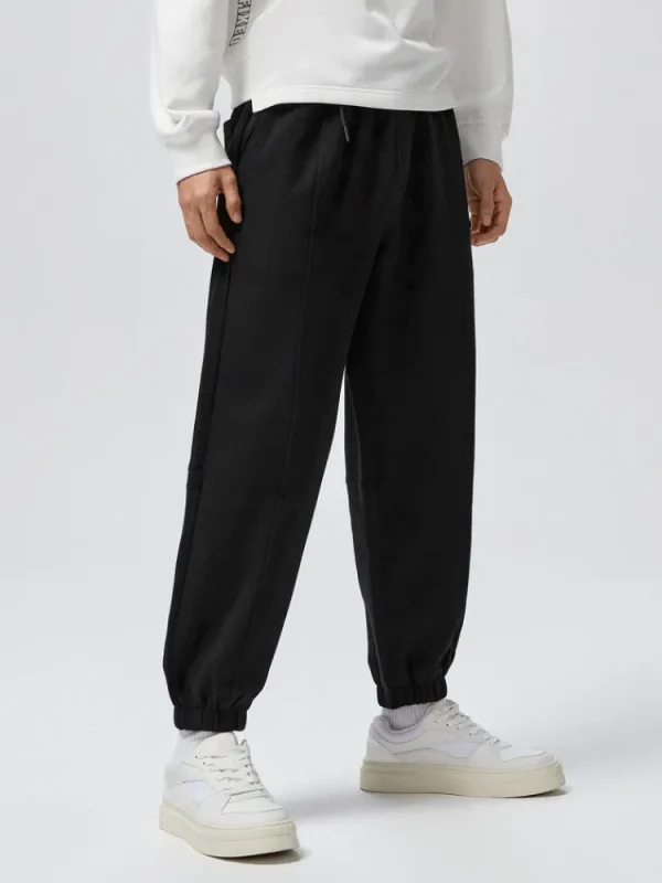 SEMIR Men's UT Interlock 3D Badge Loose Knitted Jogging Pants