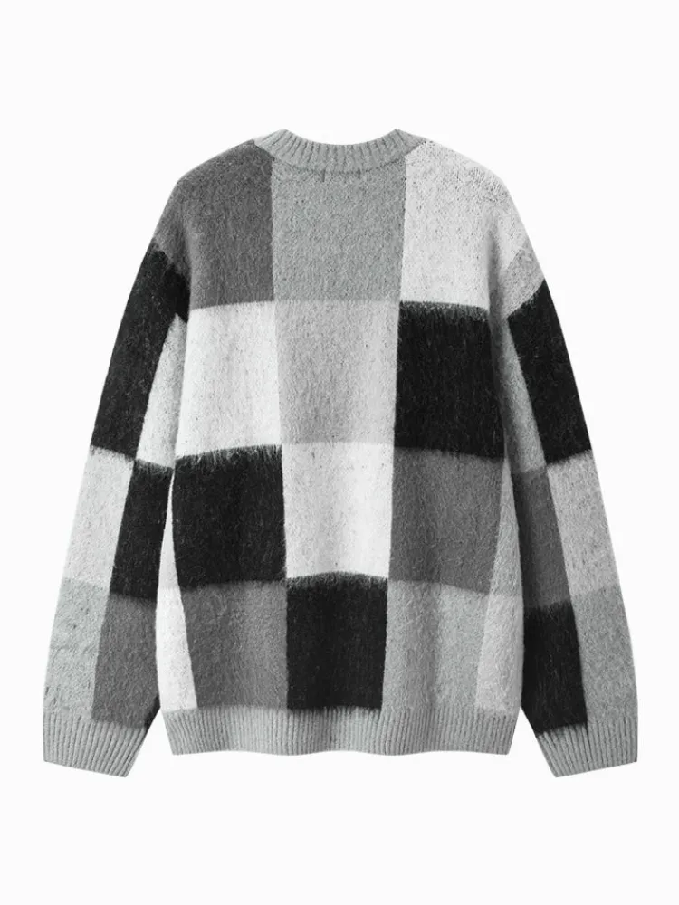 unisex_gray_and_black_cre_4.webp SEMIR Unisex gray and black crew neck sweater